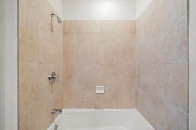 Listing Image for 123 Hoowaiwai Loop 1801 13 of 50