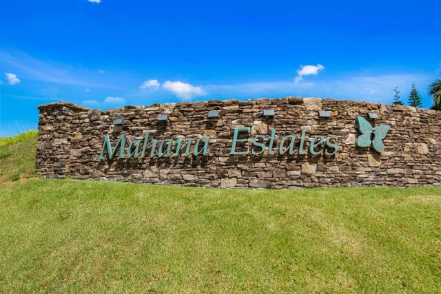 Listing Image for 600 Mahana Ridge St 2 of 28