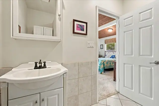 Listing Image for 1210 Uluniu Rd Unit 1 24 of 50