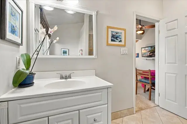 Listing Image for 1210 Uluniu Rd Unit 1 34 of 50