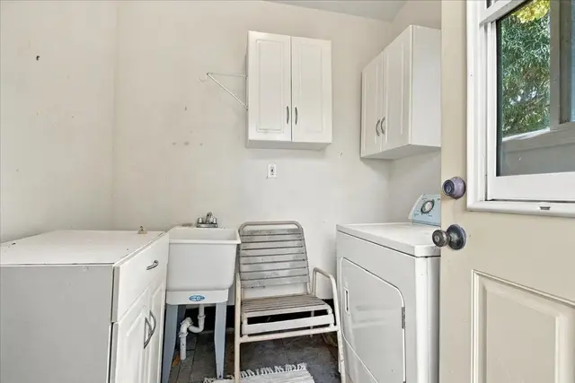 Listing Image for 1210 Uluniu Rd Unit 1 50 of 50
