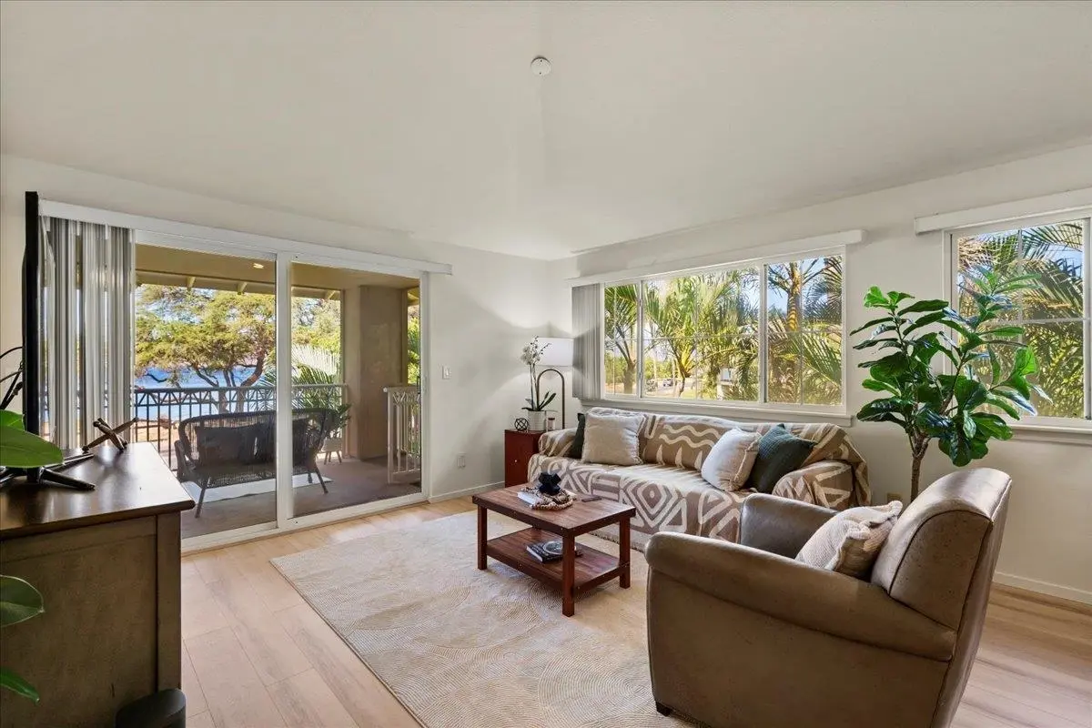 Photo of Listing #407539