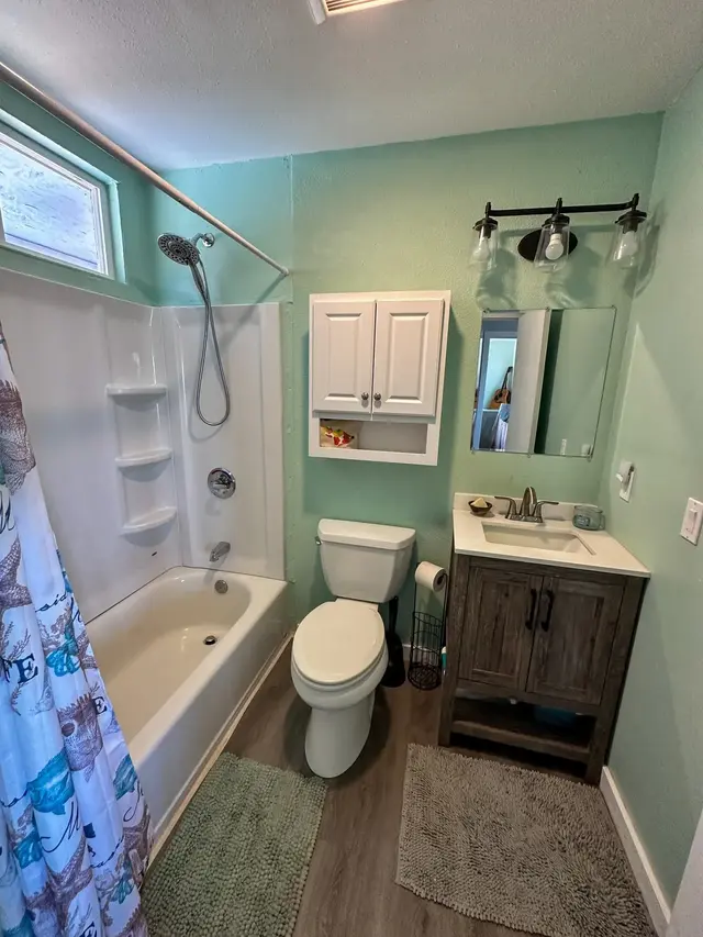 Listing Image for 464 Onioni Dr 5 of 36