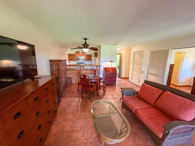 Listing Image for 50 Kepuhi Pl 103 4 of 18