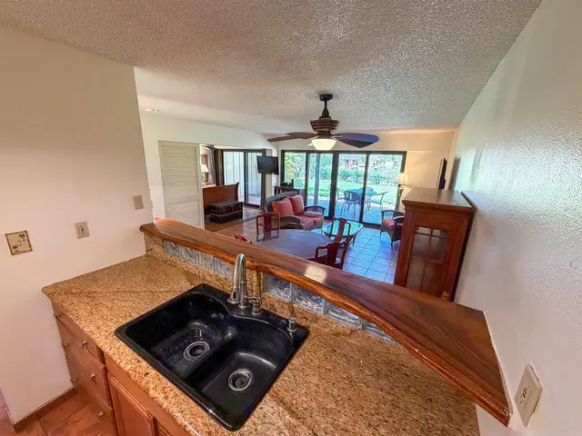 Listing Image for 50 Kepuhi Pl 103 5 of 18