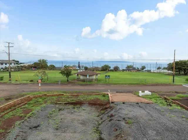 Listing Image for 1560 Ainakea Rd 9 of 25