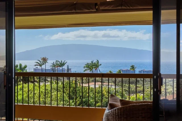 Listing Image for 50 Puu Anoano St 3304 41 of 43