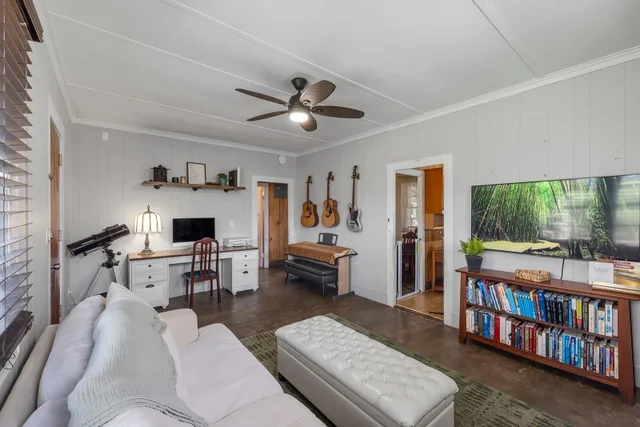 Listing Image for 1697 Haiku Rd 4 of 48