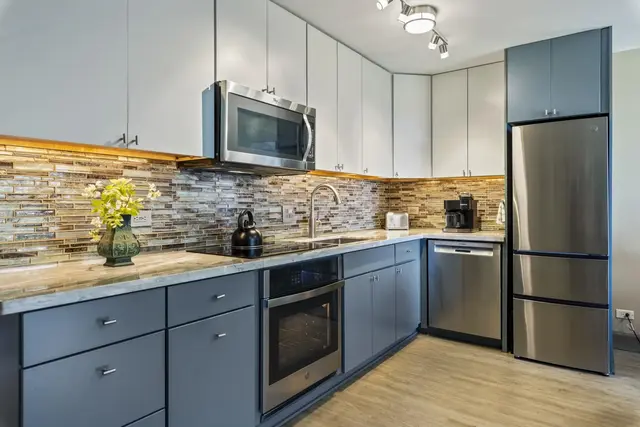 Listing Image for 49 W Lipoa St 204 14 of 50