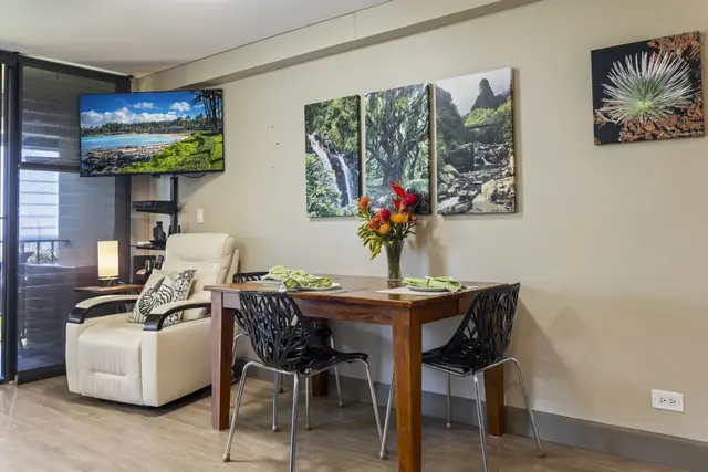Listing Image for 49 W Lipoa St 204 20 of 50