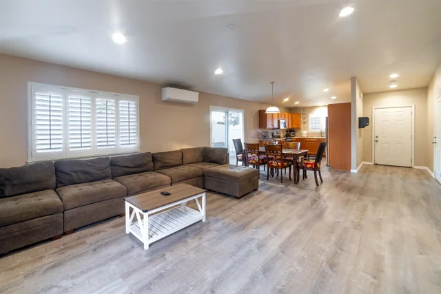 Listing Image for 1032 Ulu Kanu St 10 of 30