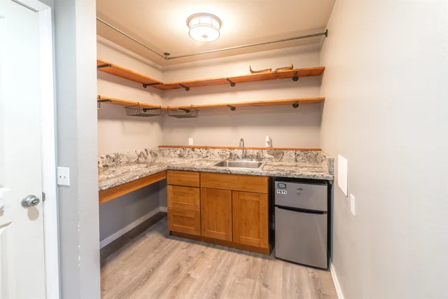 Listing Image for 1032 Ulu Kanu St 16 of 30