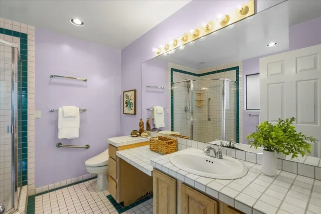 Listing Image for 240 Nalani St 25 of 47