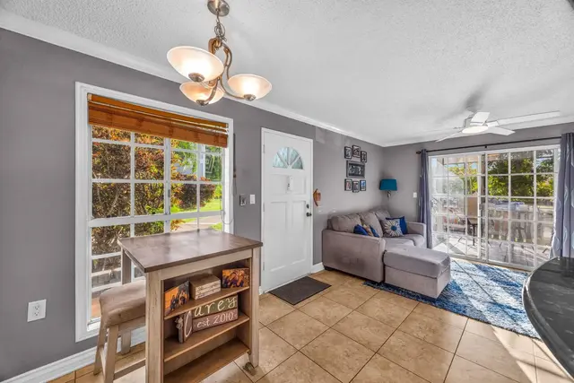 Listing Image for 160 Keonekai Rd 11-104 10 of 42