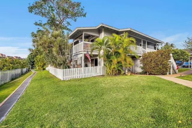 Listing Image for 160 Keonekai Rd 11-104 2 of 42