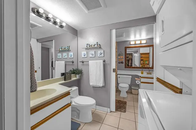 Listing Image for 160 Keonekai Rd 11-104 25 of 42