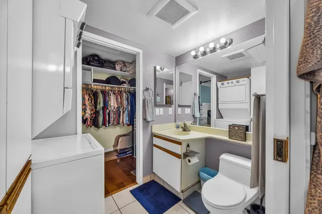 Listing Image for 160 Keonekai Rd 11-104 27 of 42