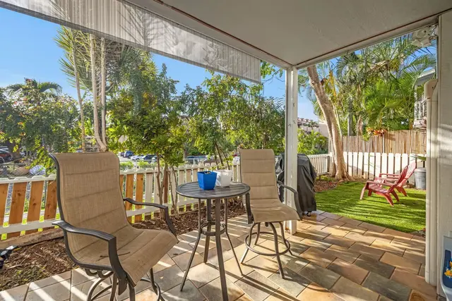 Listing Image for 160 Keonekai Rd 11-104 28 of 42