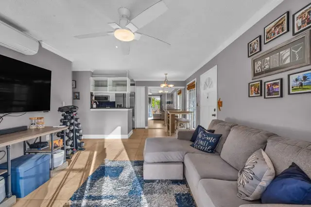Listing Image for 160 Keonekai Rd 11-104 4 of 42
