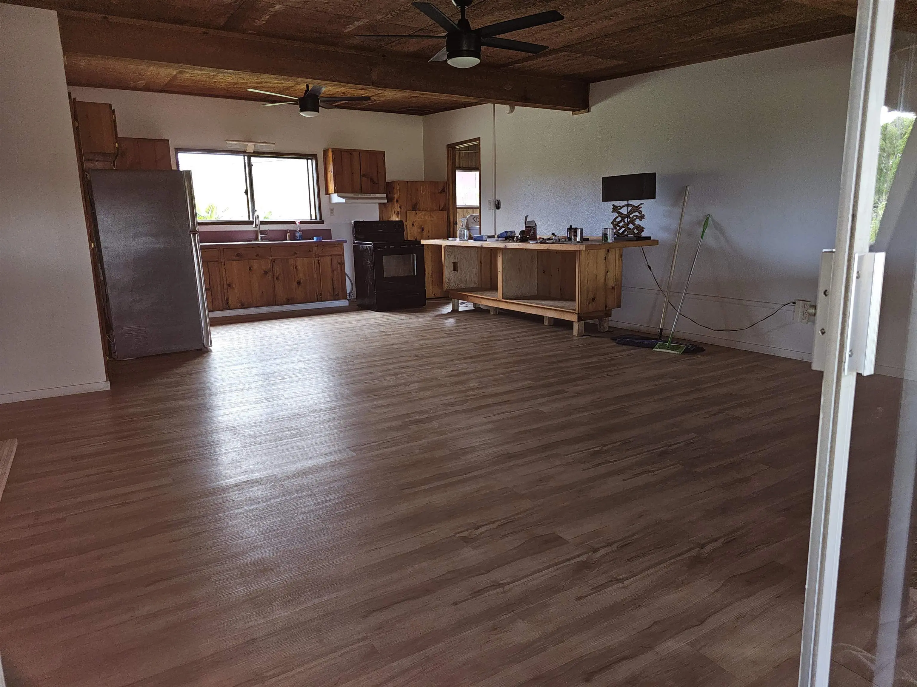 Photo of Listing #408228