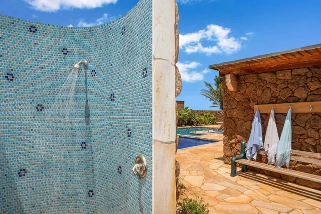 Listing Image for 133 Kaula Ili Way 36 of 50