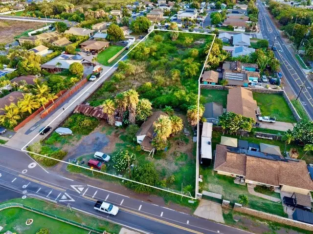 Listing Image for 16 E Waipuilani Rd 2 of 11