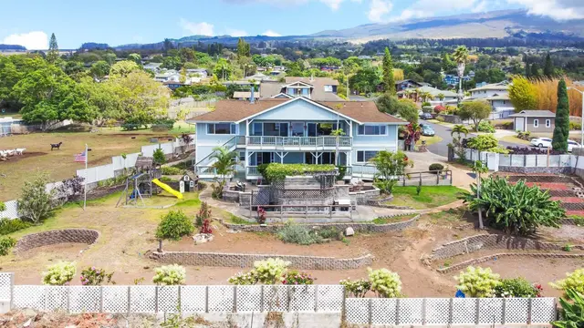 Listing Image for 40 Huina Pl 14 of 30