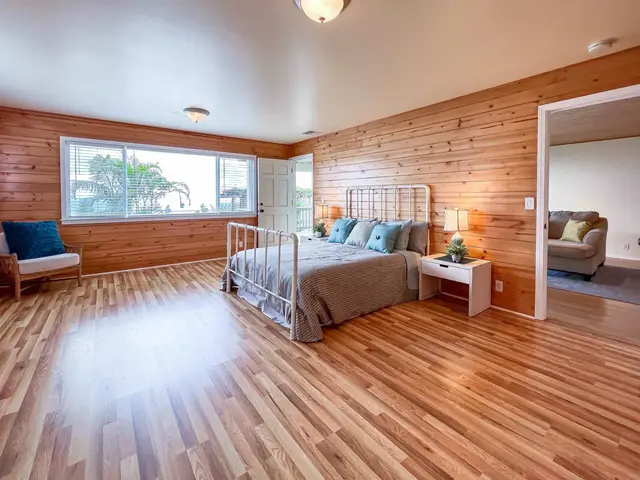 Listing Image for 40 Huina Pl 19 of 30