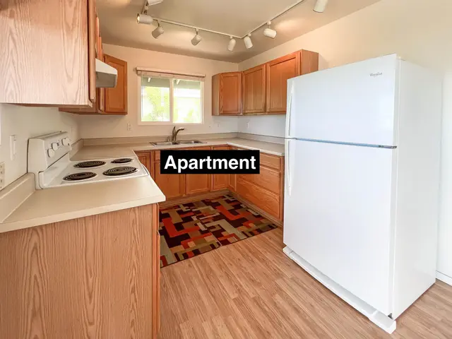 Listing Image for 40 Huina Pl 28 of 30