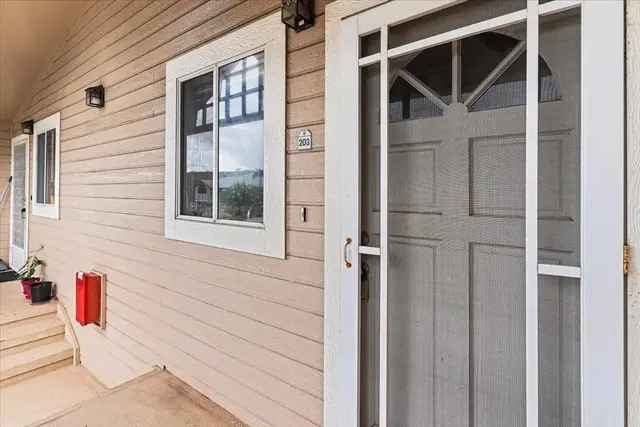Listing Image for 45 Kapi Ln 9-203 35 of 36