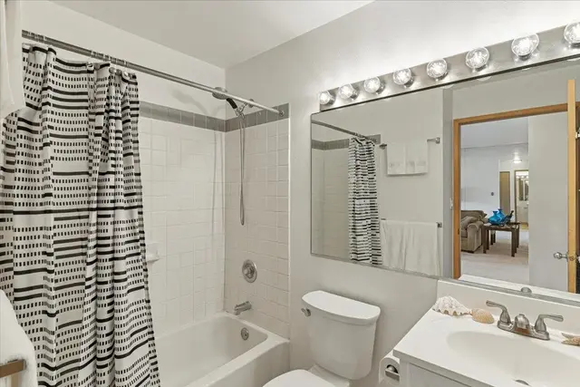 Listing Image for 45 Kapi Ln 9-203 9 of 36