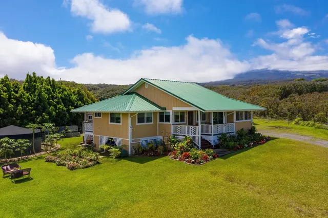 Listing Image for 746 Awalau Rd Unit B 40 of 43