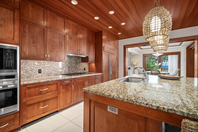 Listing Image for 1 Bay Dr 1103 15 of 50