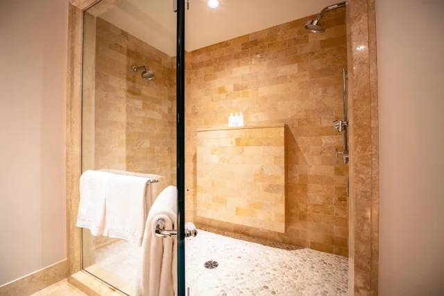 Listing Image for 1 Bay Dr 1103 25 of 50