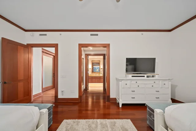 Listing Image for 1 Bay Dr 1103 33 of 50