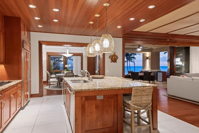 Listing Image for 1 Bay Dr 1103 4 of 50