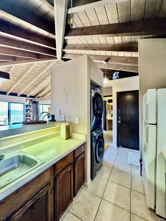 Listing Image for 50 Kepuhi Pl 208 10 of 24