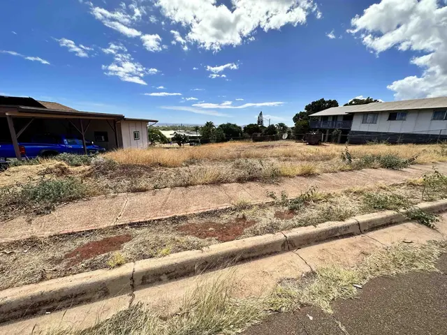 Listing Image for 270 Lamaloa Pl 4 of 7