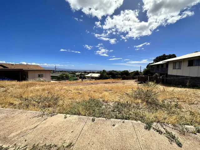 Listing Image for 270 Lamaloa Pl 6 of 7