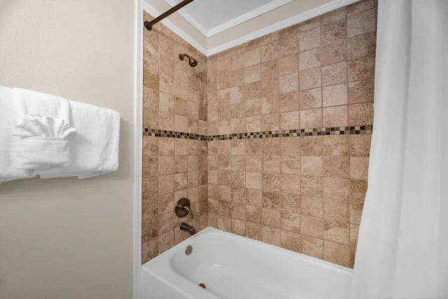 Listing Image for 140 Uwapo Rd 53-201 21 of 28