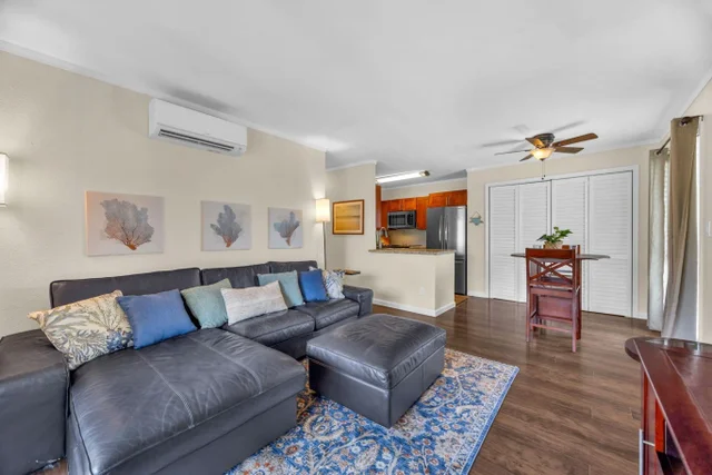 Listing Image for 140 Uwapo Rd 53-201 4 of 28