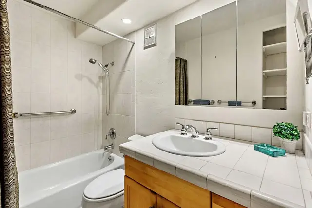 Listing Image for 3750 Lower Honoapiilani Rd 202 15 of 22