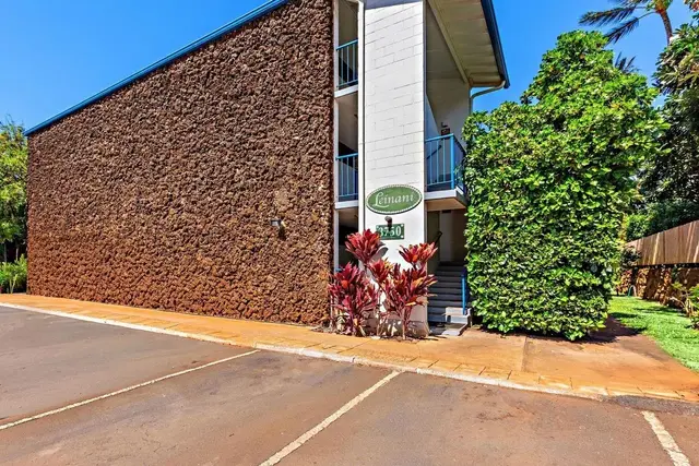 Listing Image for 3750 Lower Honoapiilani Rd 202 20 of 22