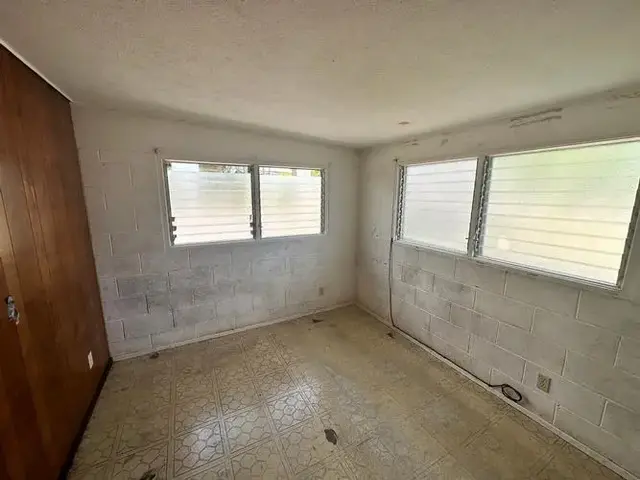 Listing Image for 592 Onehee Ave 11 of 11