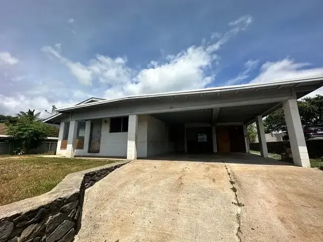 Listing Image for 592 Onehee Ave 2 of 11