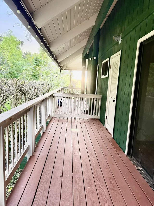 Listing Image for 2400 Piiholo Rd 16 of 39