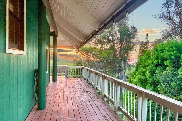 Listing Image for 2400 Piiholo Rd 19 of 39