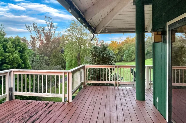 Listing Image for 2400 Piiholo Rd 20 of 39