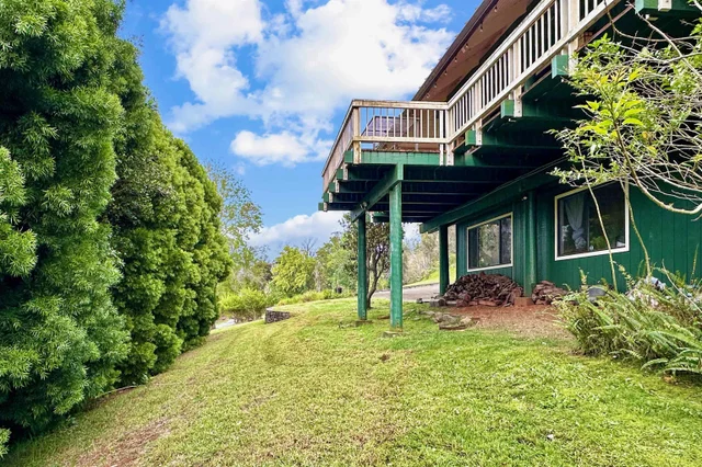 Listing Image for 2400 Piiholo Rd 6 of 39