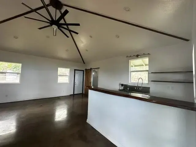 Listing Image for 6925 Kamehameha V Hwy 23 of 33